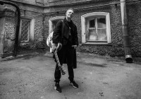 Билли Новик поет песни Егора Летова